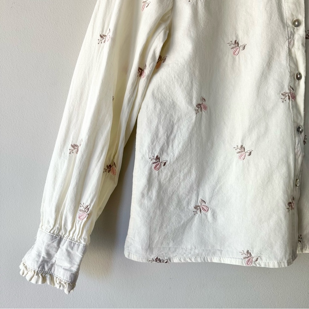 Lili Lala Button Down Floral Embroidered Blouse - Picture 2 of 7